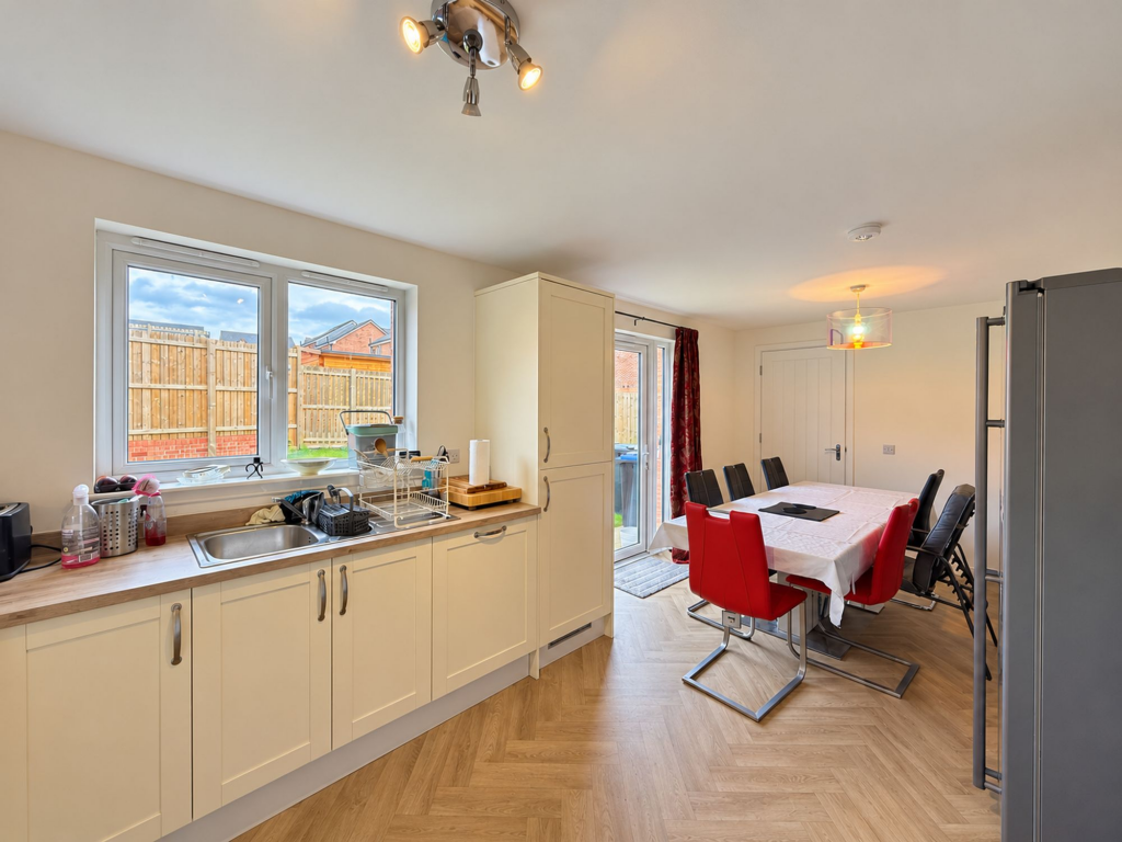 House in Kilmarnock - View 4