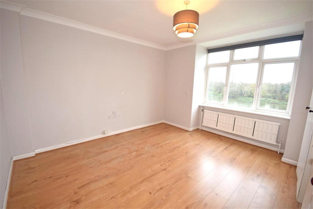 Apartment in London - View 5