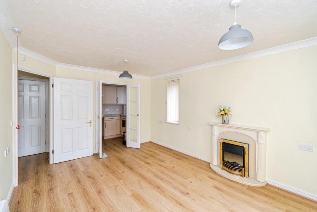 Oakley Road, Southampton, Hampshire, SO16 photo 4