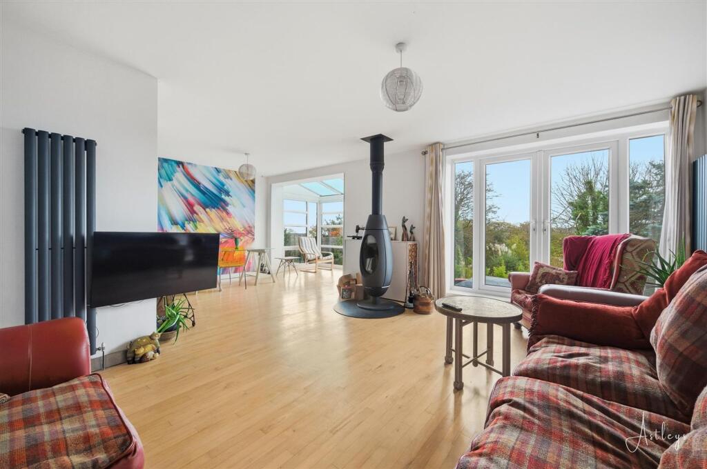 House in Swansea - View 2