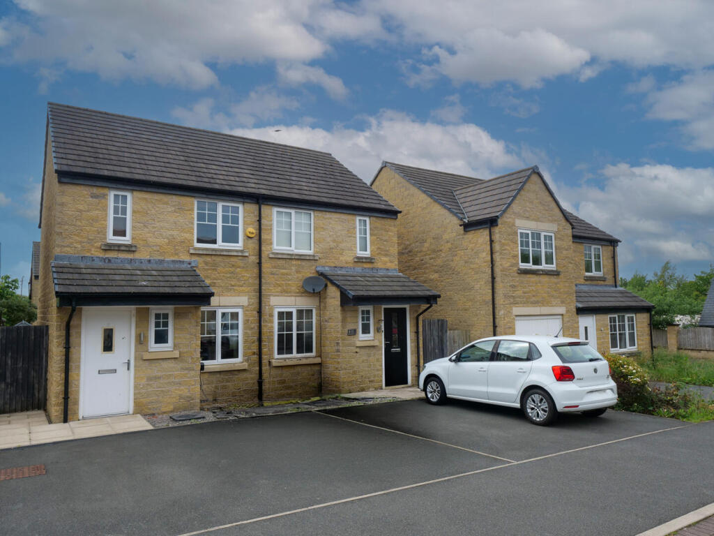 Main image of property: Laund Gardens, Galgate, Lancaster