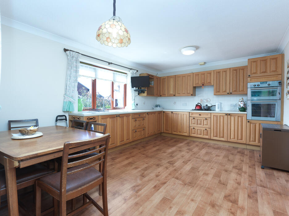Cedar Grove, Wem, Shrewsbury, Shropshire photo 2