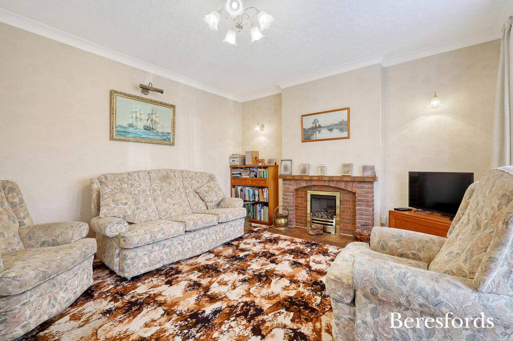 Graham Close, Hutton, CM13 - View 2