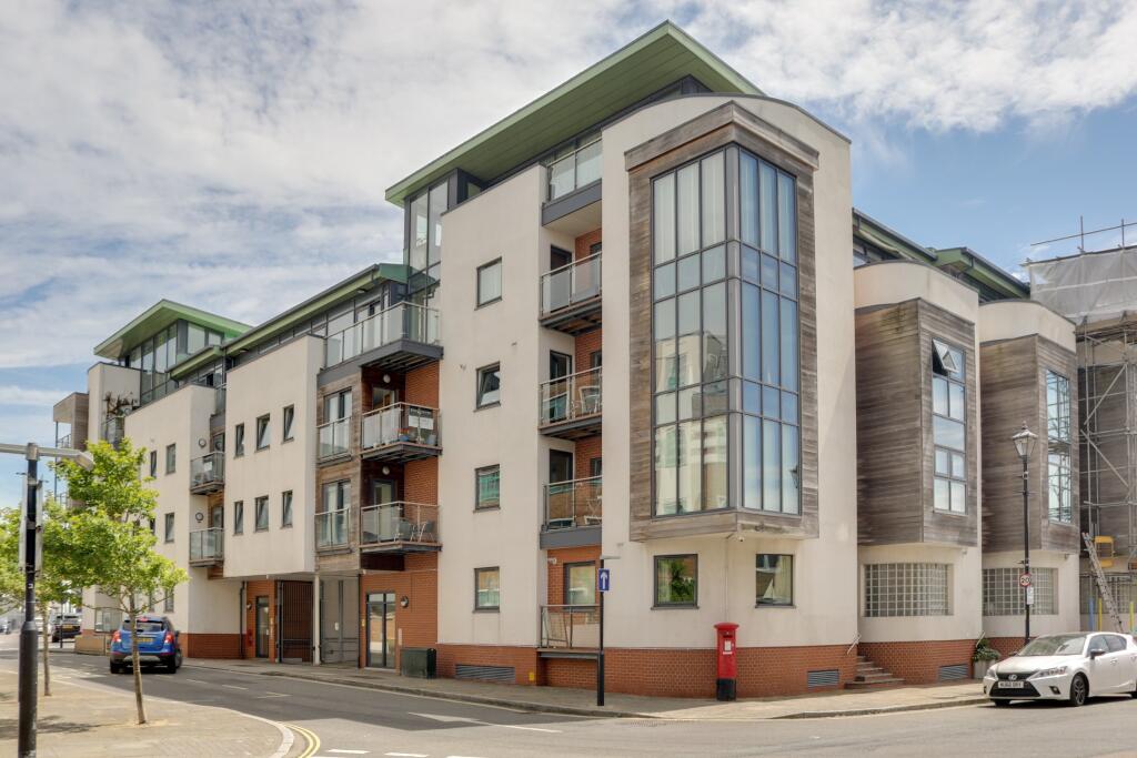 Main image of property: Seagers Court, Old Portsmouth