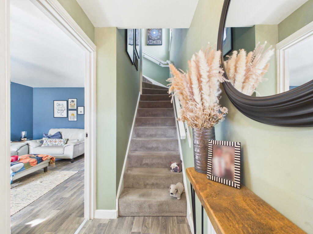 House in Stoke-on-Trent - View 3