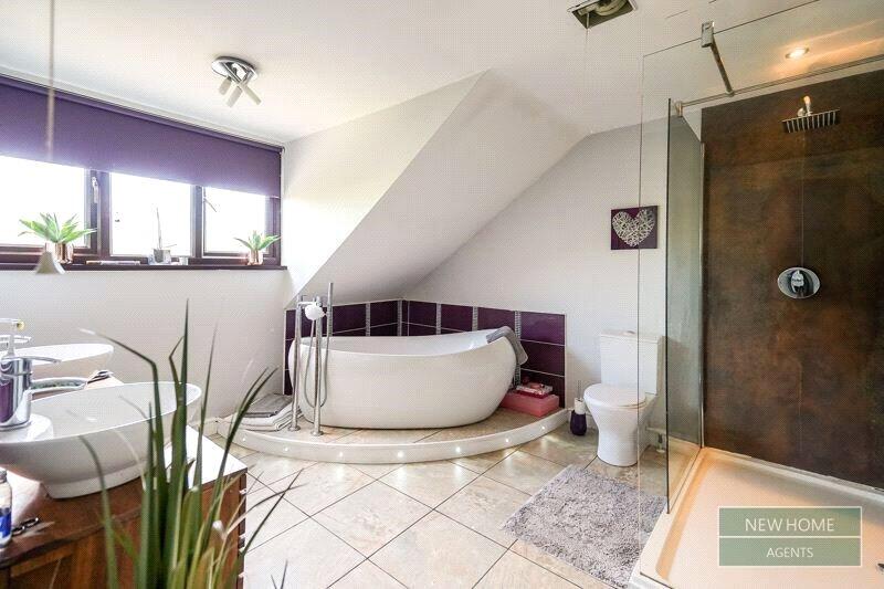 House in Mansfield, Nottinghamshire - View 4