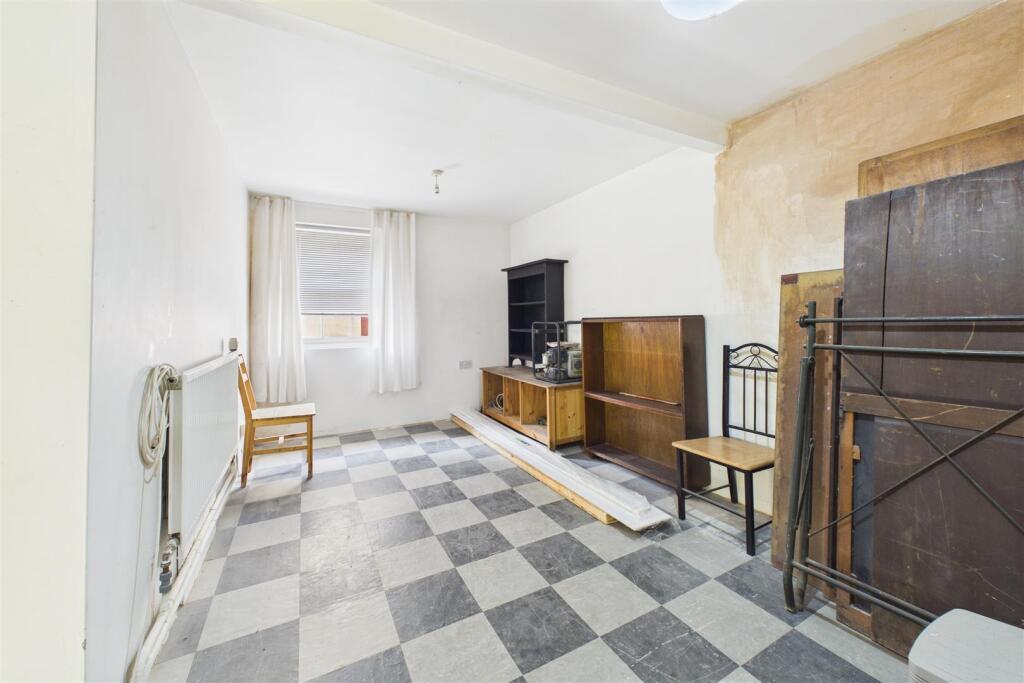 House in Bath, Kingsmead - More
