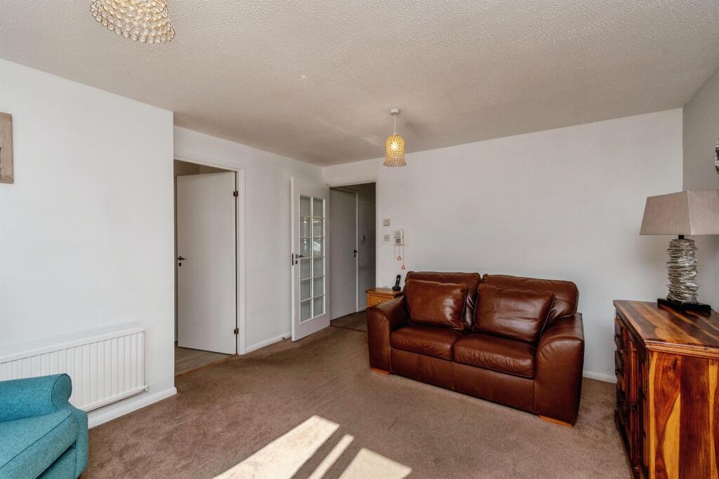 Remington Drive, Cannock photo 4