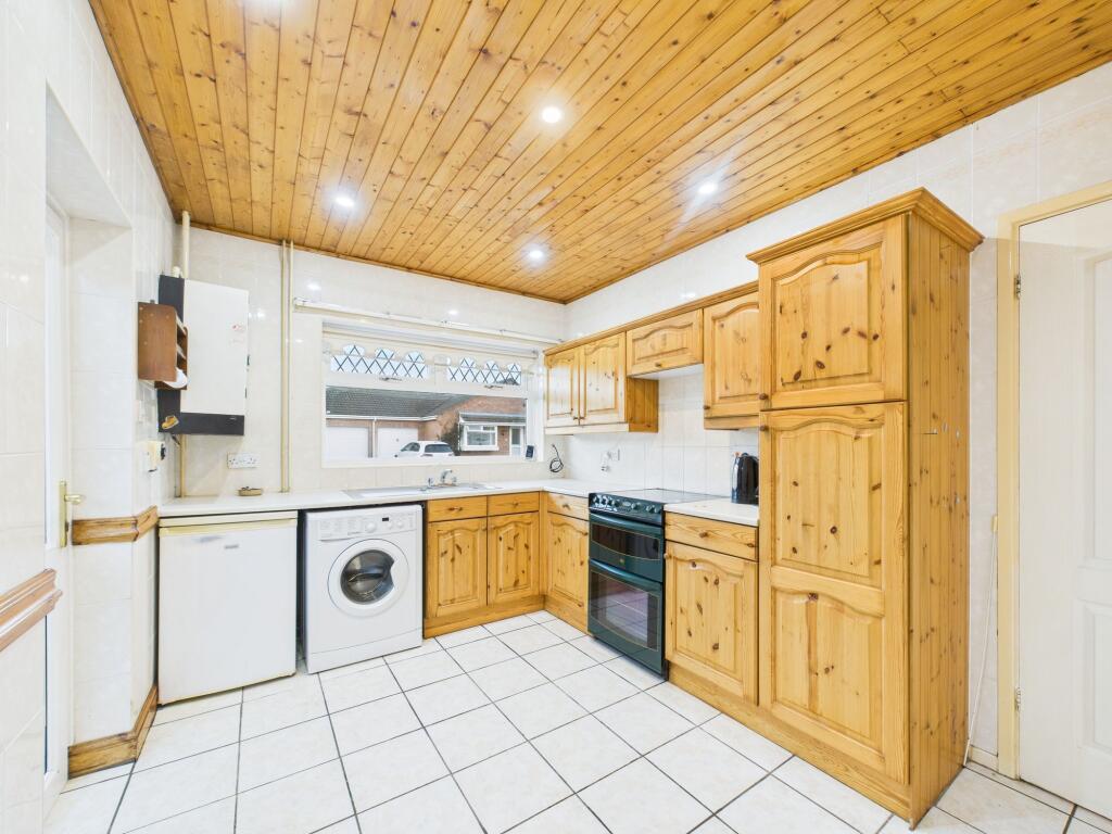 Bellmans Grove, Whittlesey, PE7 photo 3