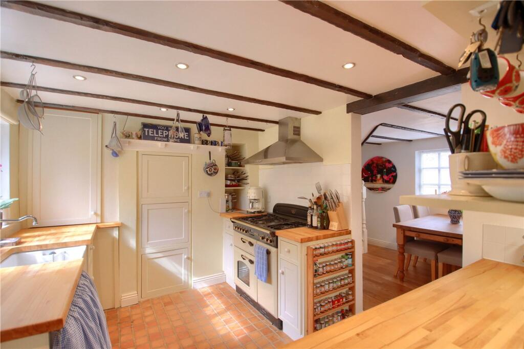 House in Stockton-on-Tees - More