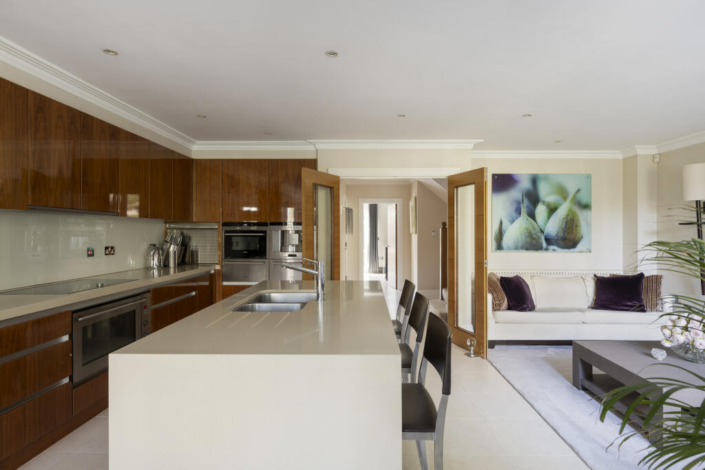 Kidbrooke Grove, Blackheath SE3 photo 4