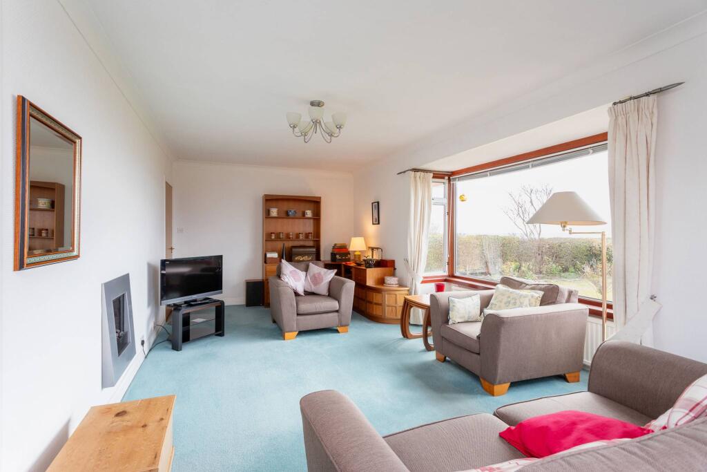 2  Victoria Road, Lundin Links, Leven, KY8 6AX photo 2