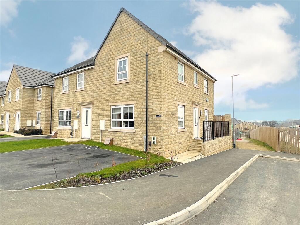 Main image of property: Fagley Lane, Bradford, BD2