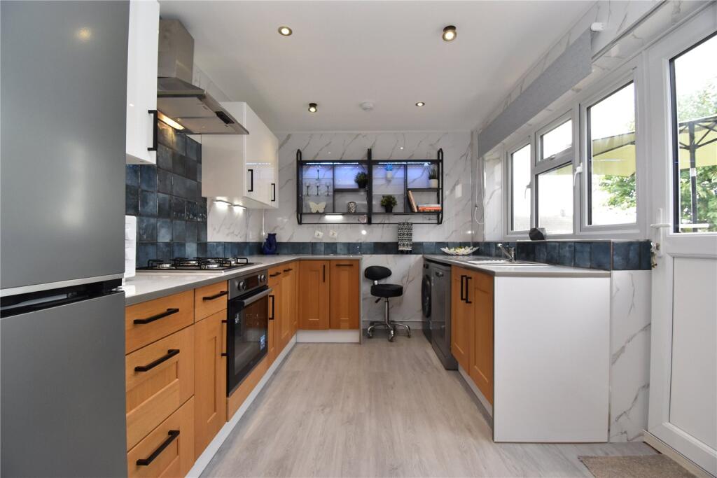 House in Colchester, Greenstead Estate, Greenstead - View 3