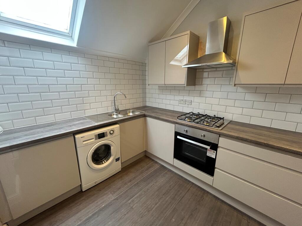 Main image of property: 53 Northenden Road, Sale, M33 2DL