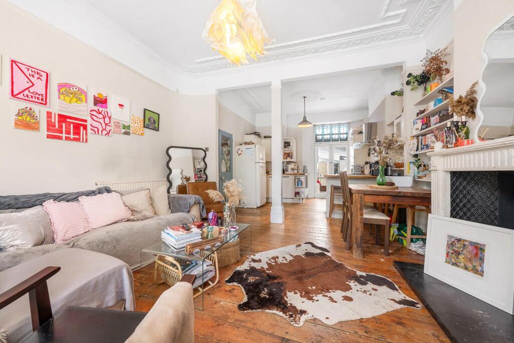 Apartment in London - View 4