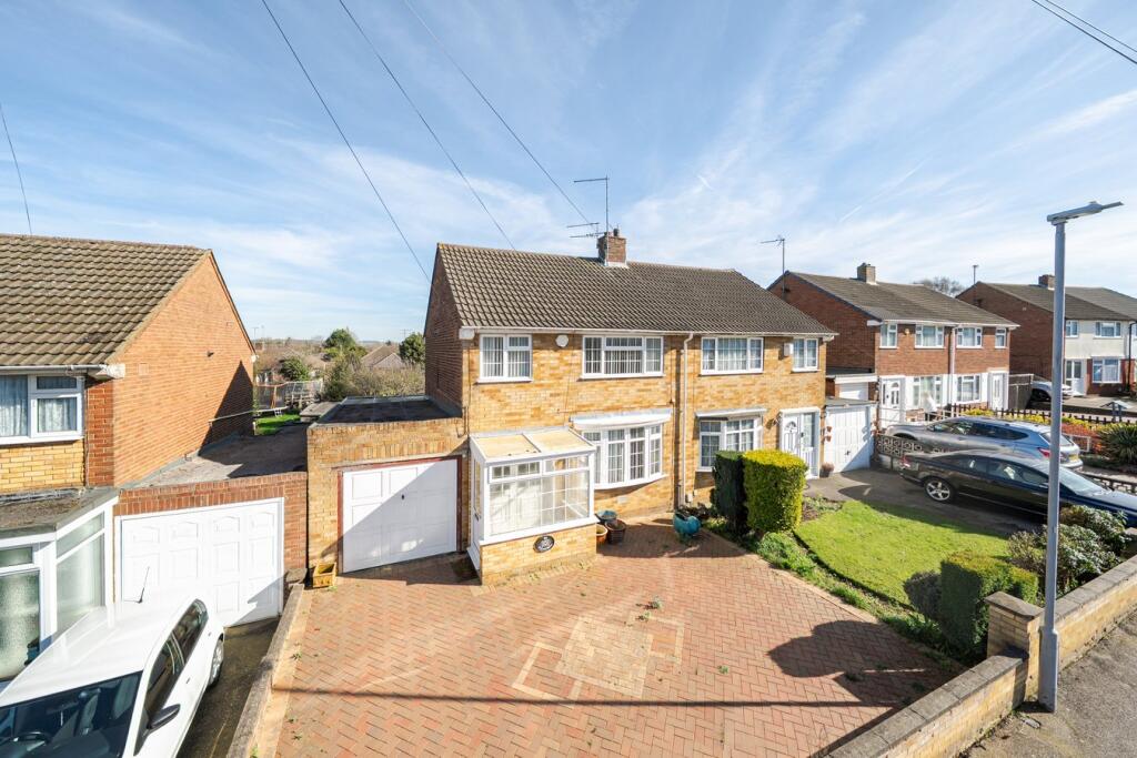 Main image of property: Clifford Crescent, Luton, LU4