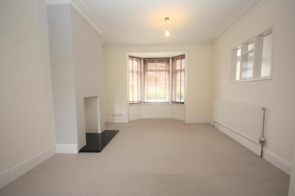House in Southampton - View 4