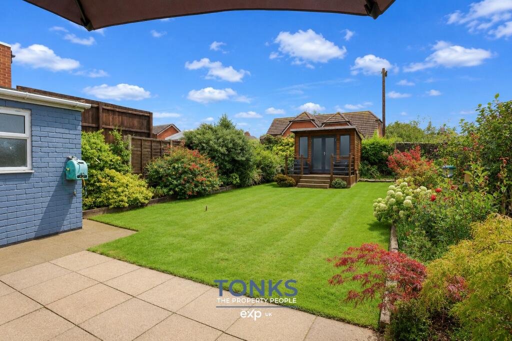House in Dudley, West Midlands - View 2