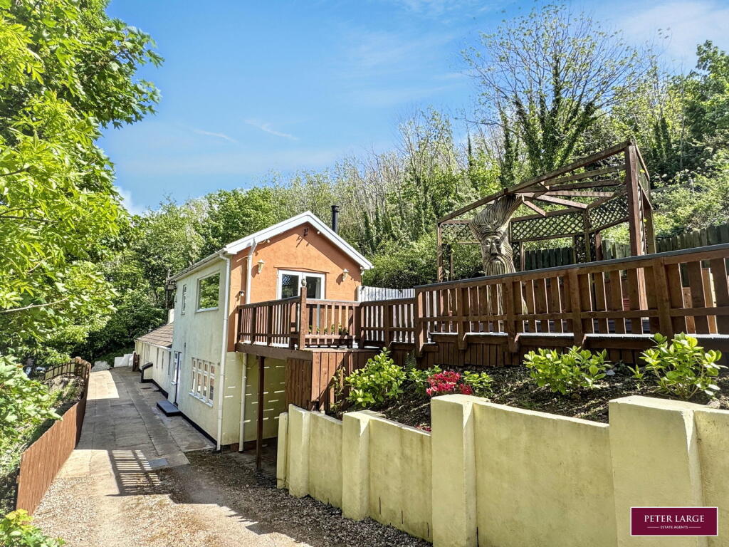 Hiraddug Road, Dyserth LL18 6HS, Denbighshire photo 2