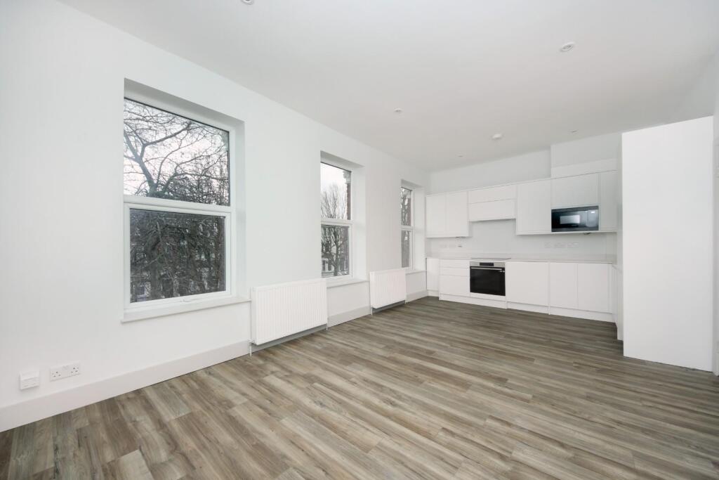Apartment in London - View 2