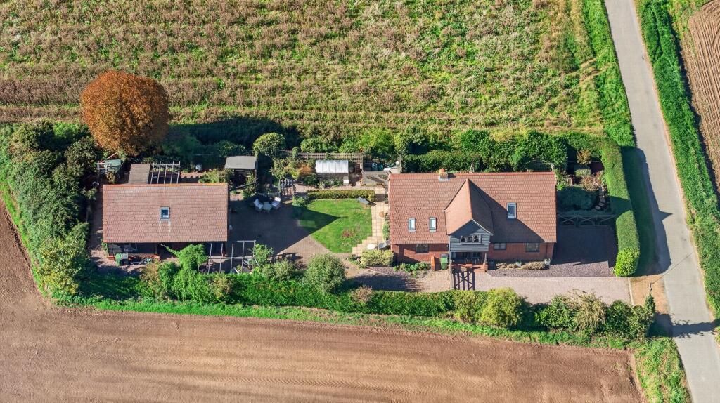 House in King's Lynn and West Norfolk, Three Holes - View 2