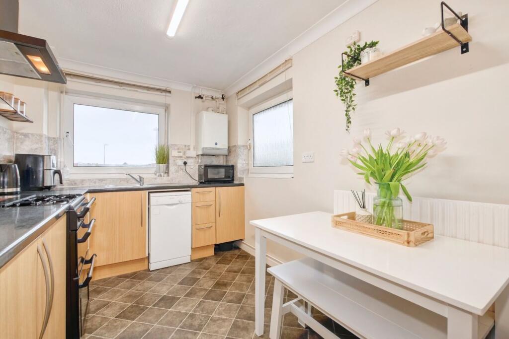 Apartment in Wealden, Hailsham Town Centre, Hailsham - View 4