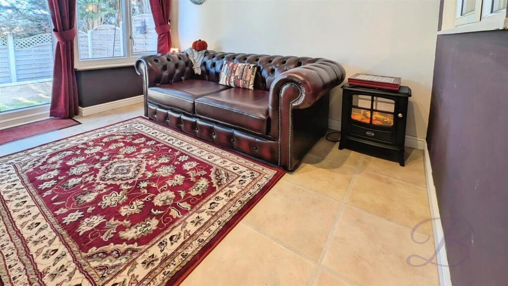 House in Gedling, Ravenshead - View 4
