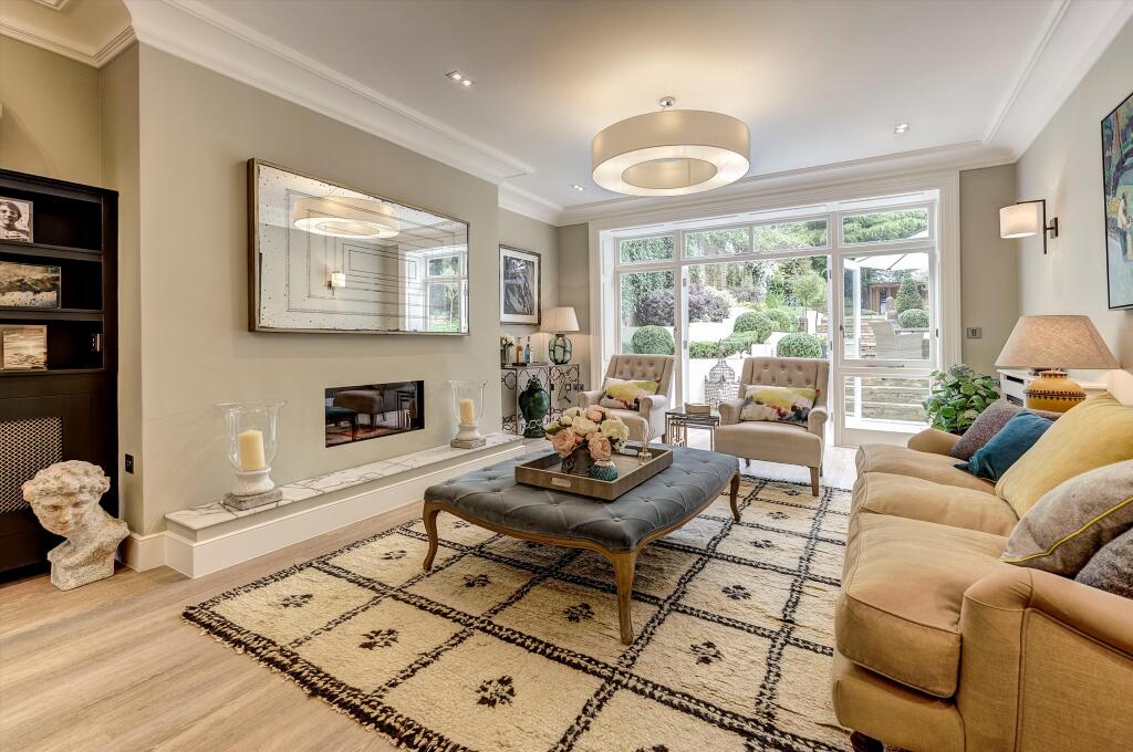 Apartment in London - View 3