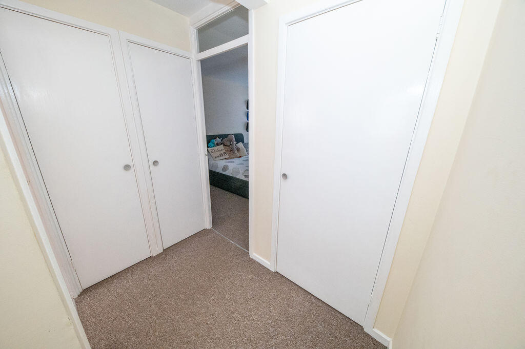 Apartment in Clanfield - More