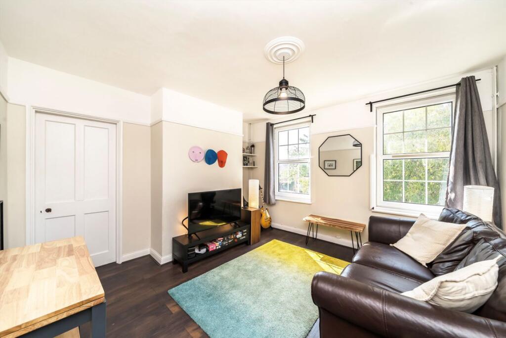 Apartment in London - View 2