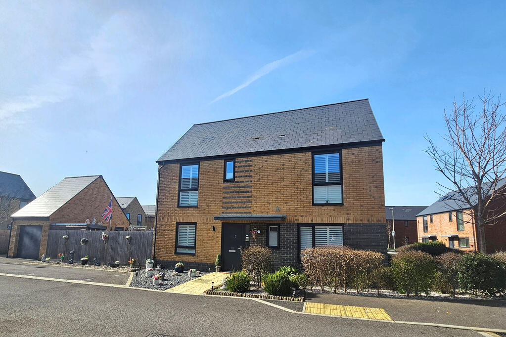 4-bed detached on Argus Road, Lee-On-The-Solent, PO13, £495,000
