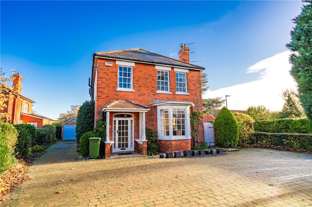 4-bed house on Waltham Road, Grimsby, DN33, £375,000