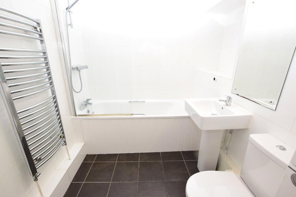 Apartment in Exeter - View 5