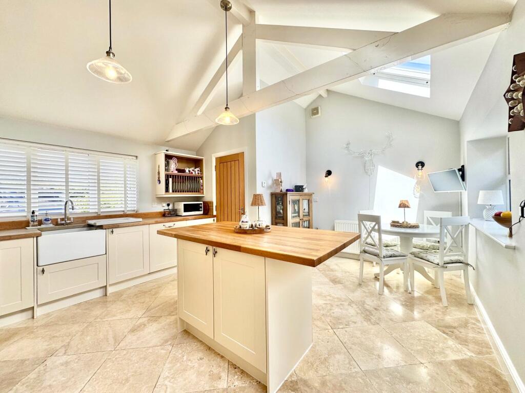 House in Llandrindod Wells, St. Harmon - View 2