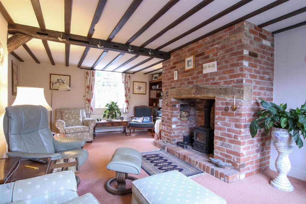 Post Office Road, Knodishall, photo 3