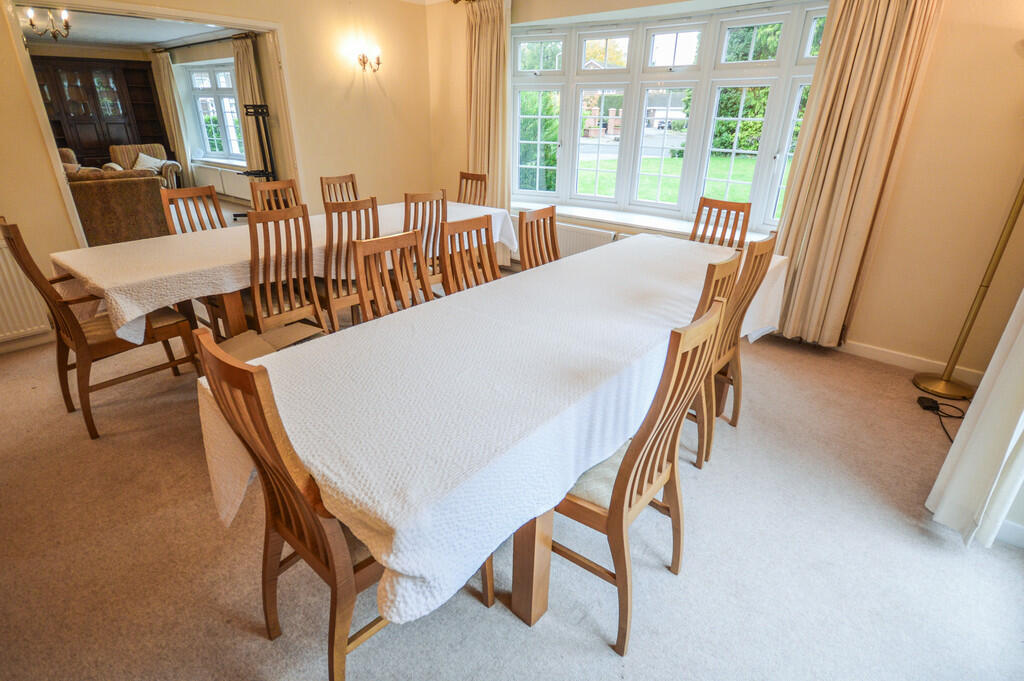 Bonville Chase, Altrincham, WA14 photo 3