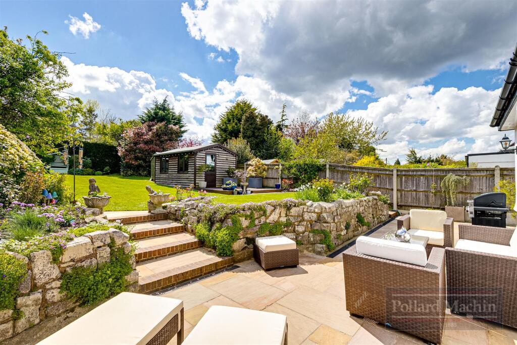 House in London - View 2