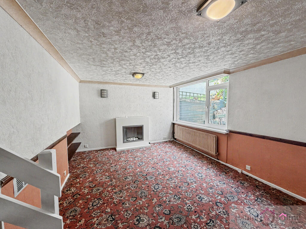 House in Staffordshire Moorlands, Leek - More