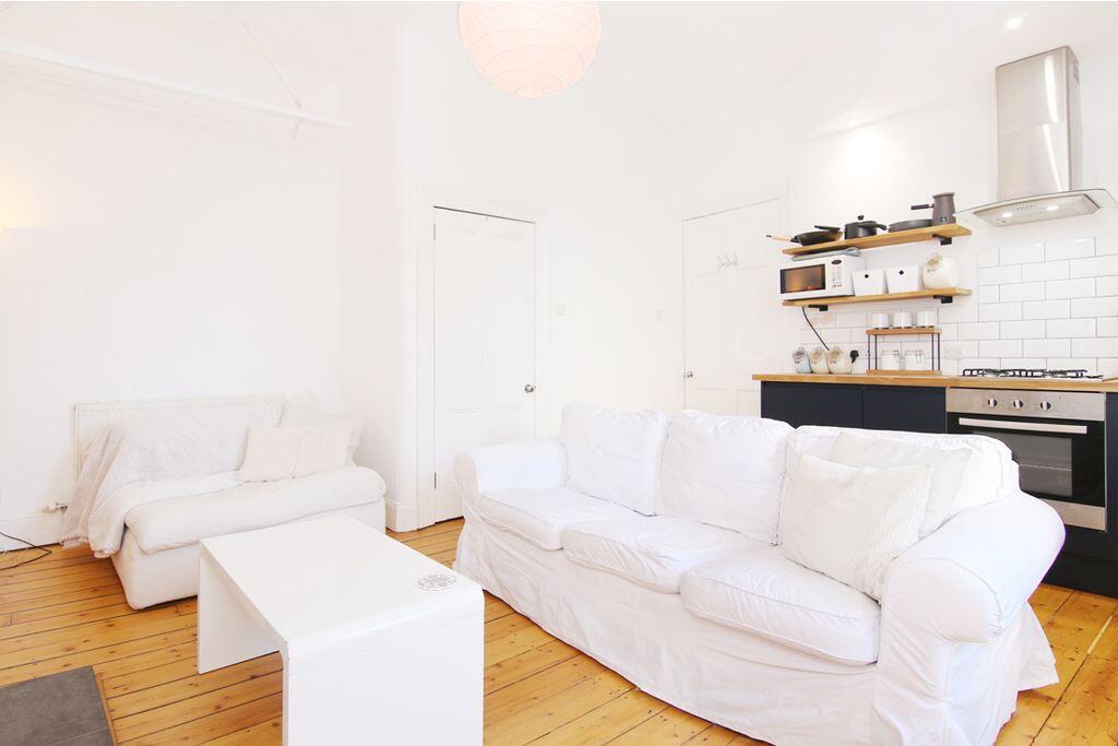 Apartment in Edinburgh, East Lothian - View 5