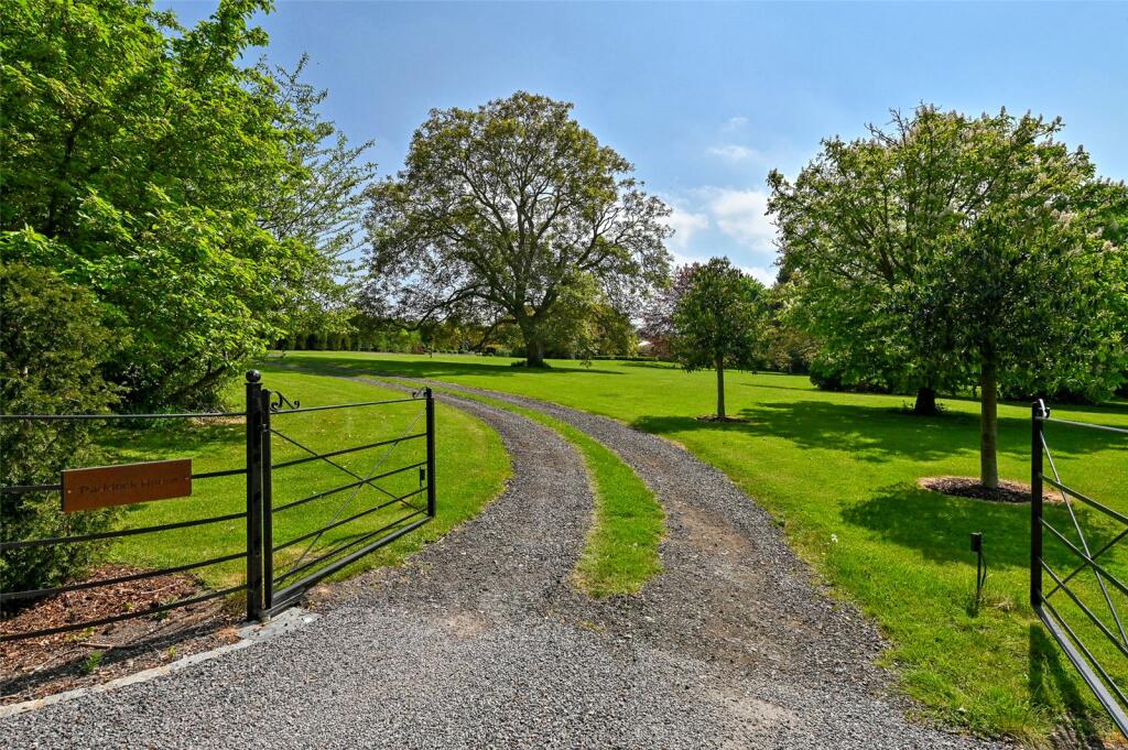 The Green, Kingston Blount, Oxfordshire, OX39 photo 3