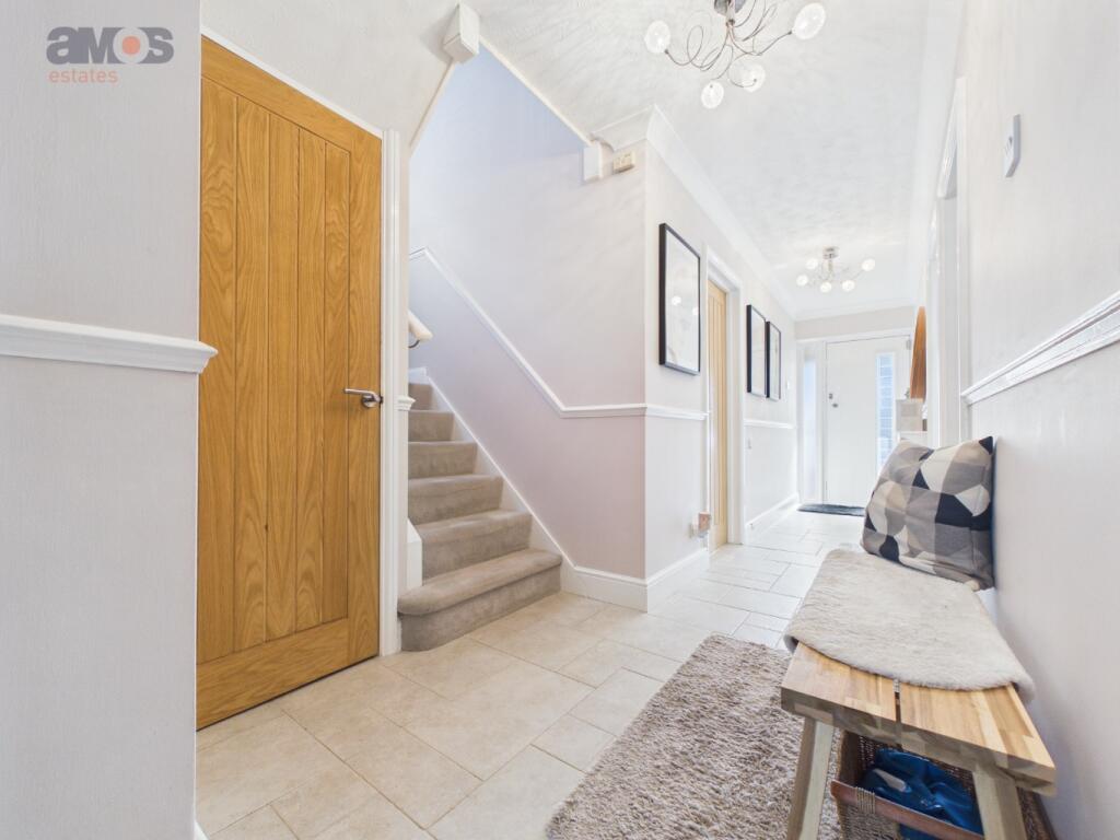 House in Southend-on-Sea - View 4