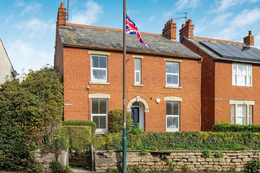 Main image of property: Bath Road, Stonehouse, Gloucestershire, GL10