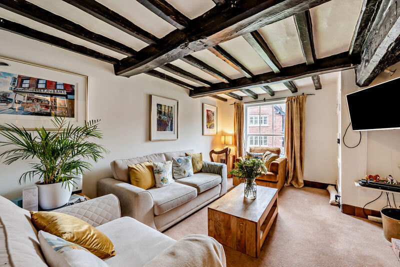 Tattenhall. Character Cottage in central village location. - View 5
