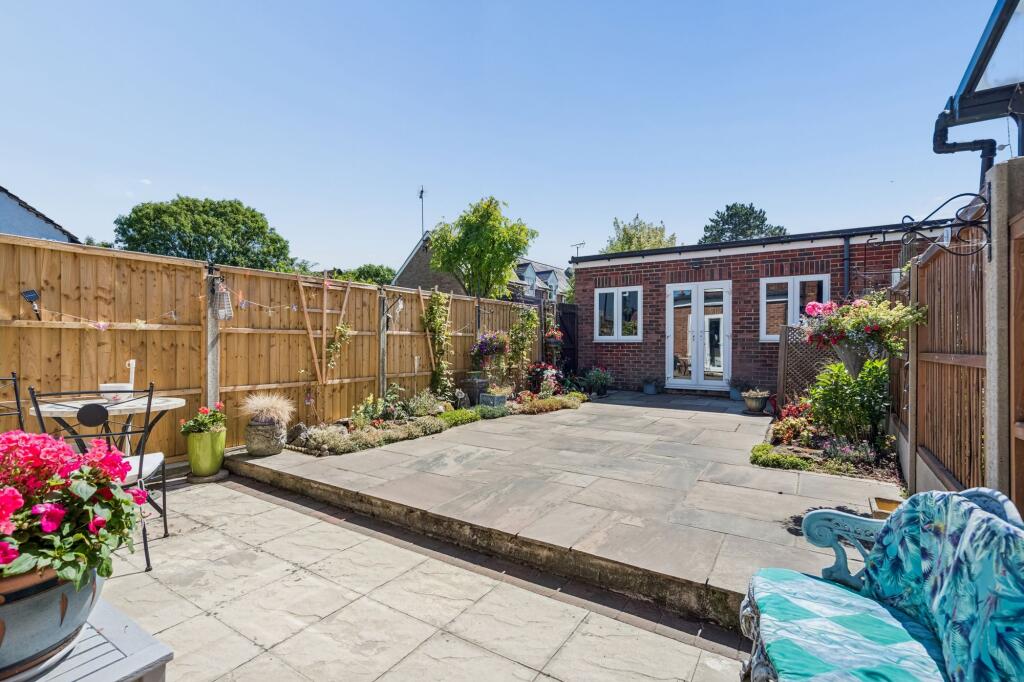 House in Watford - View 4
