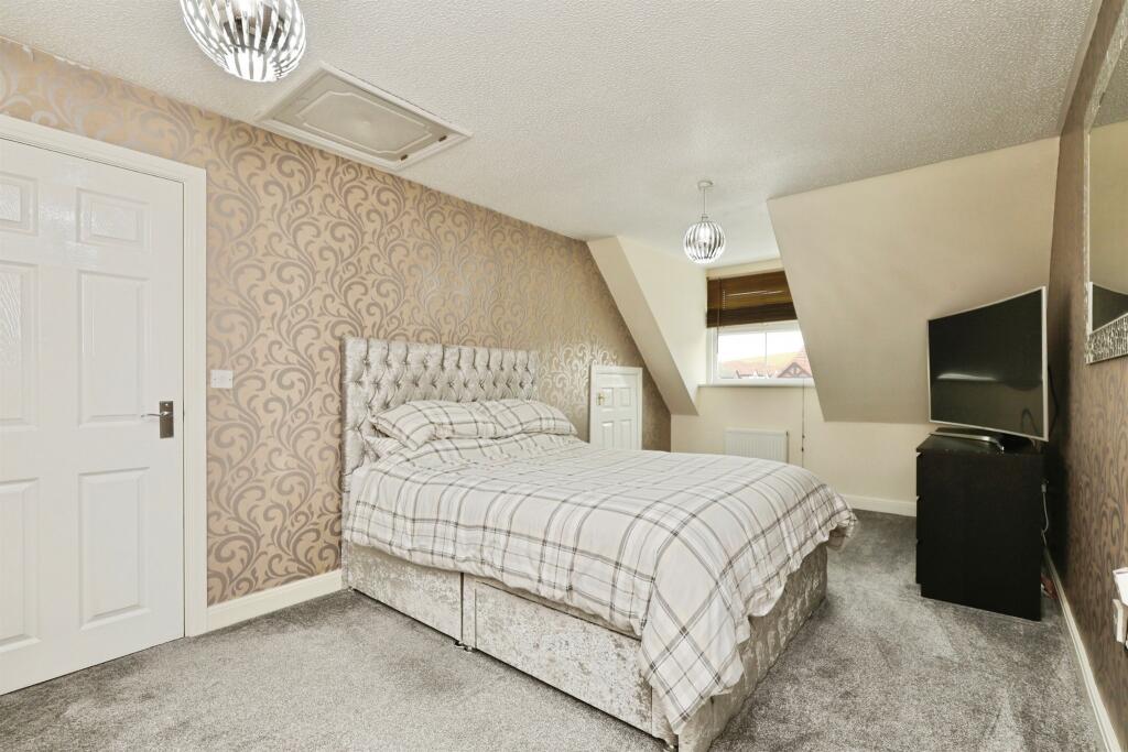 House in Doncaster - View 4