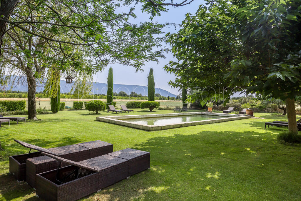 Main image of property: Provence-Alps-Cote d`Azur, Vaucluse, Cabrieres d'Avignon
