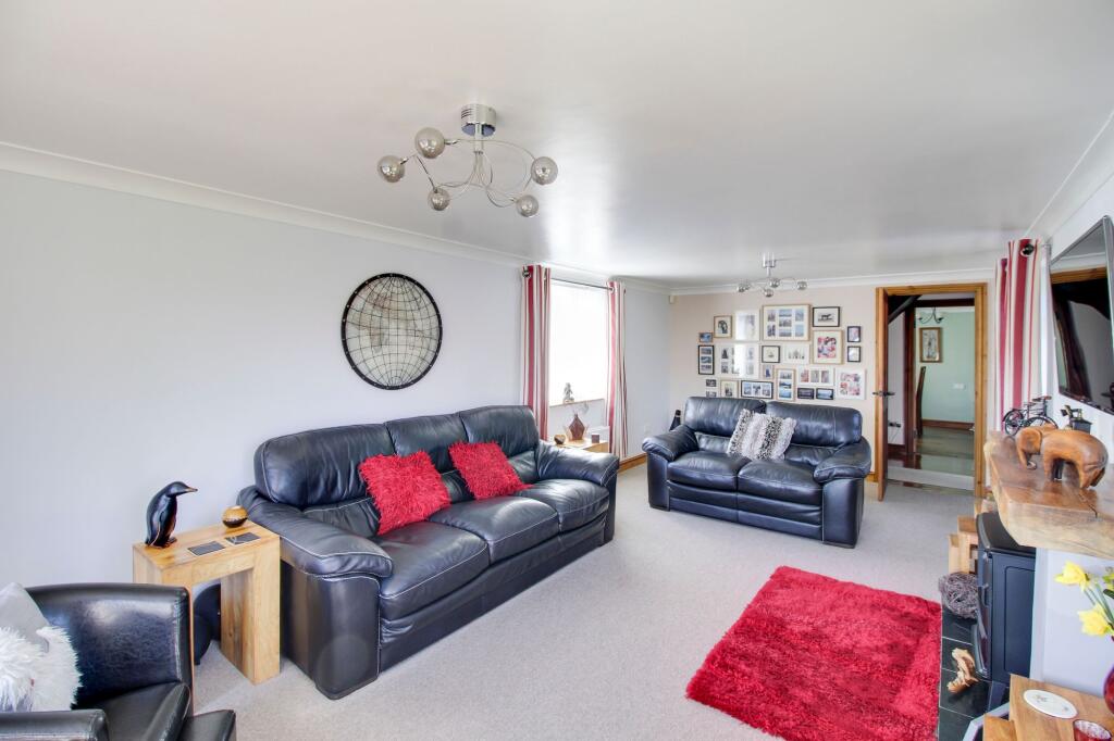 Park Way, Offord Cluny, PE19 photo 5