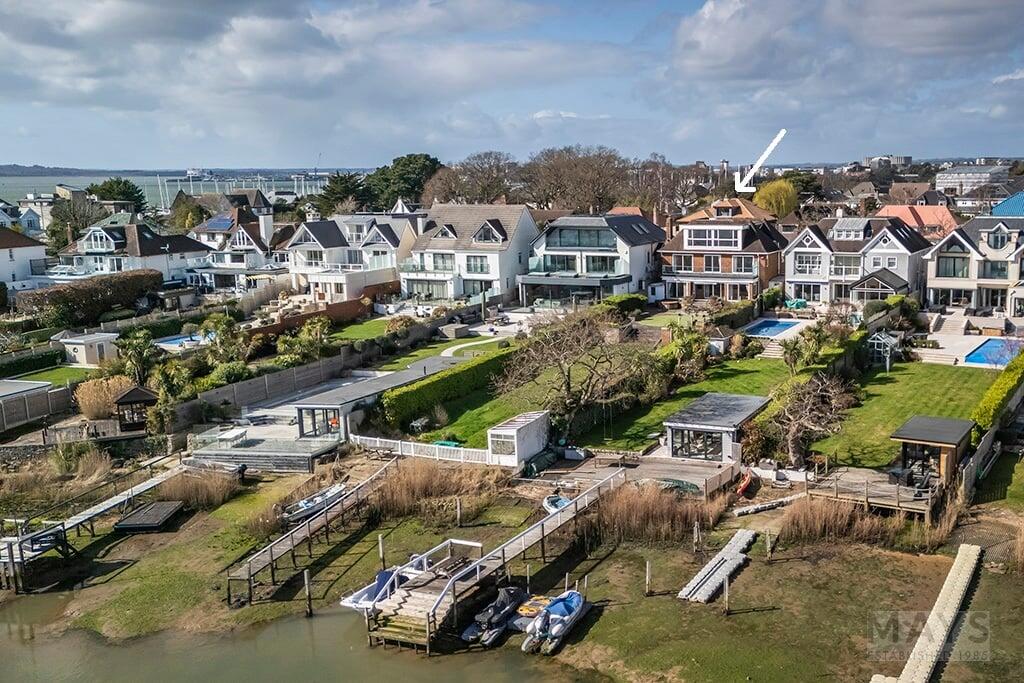 Elms Avenue, Lilliput, BH14