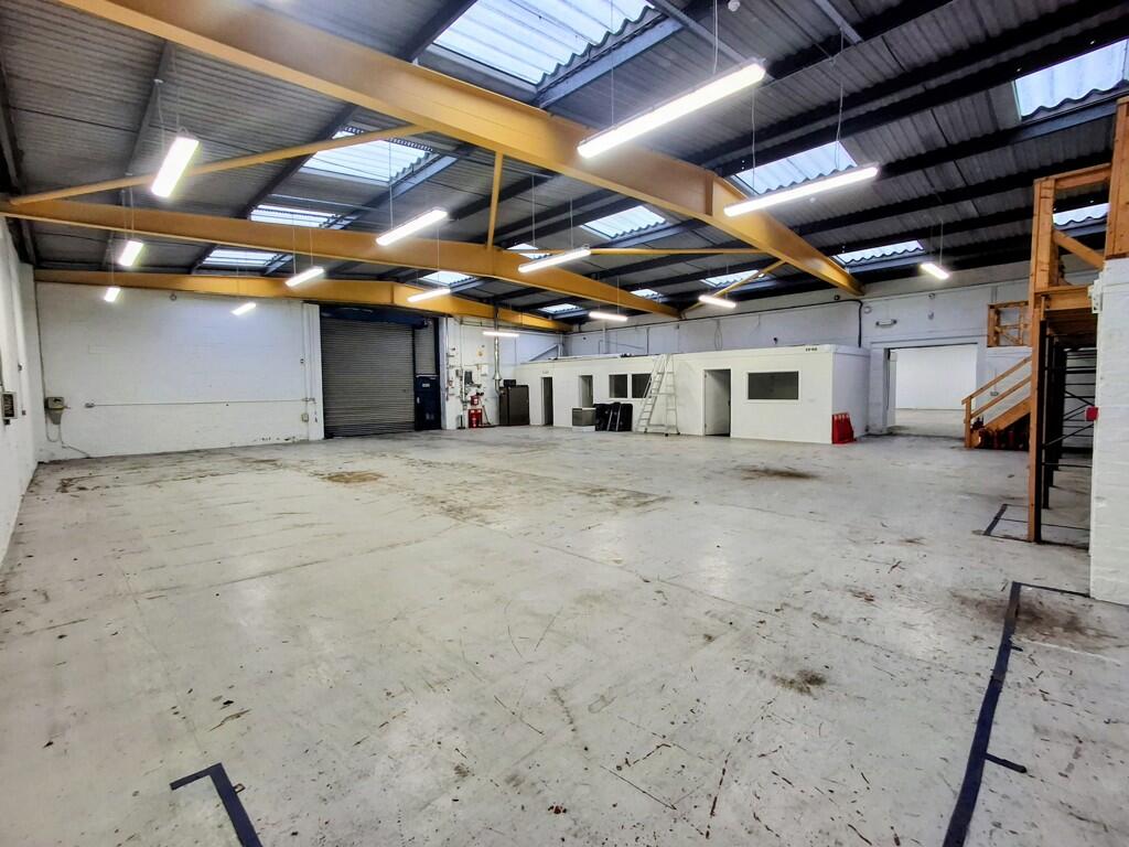 Photo 11